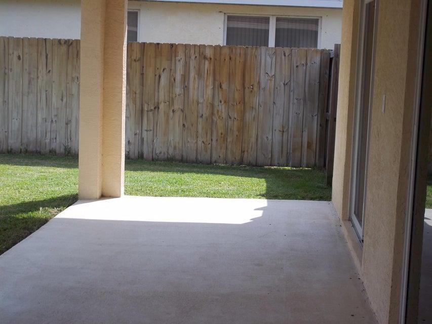 PORT ST LUCIE SECTION 5 - Residential Lease