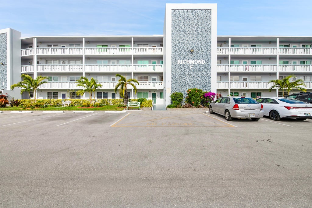 Photo of 250 RICHMOND F #250, Deerfield Beach, FL 33442 (MLS # B26065587)