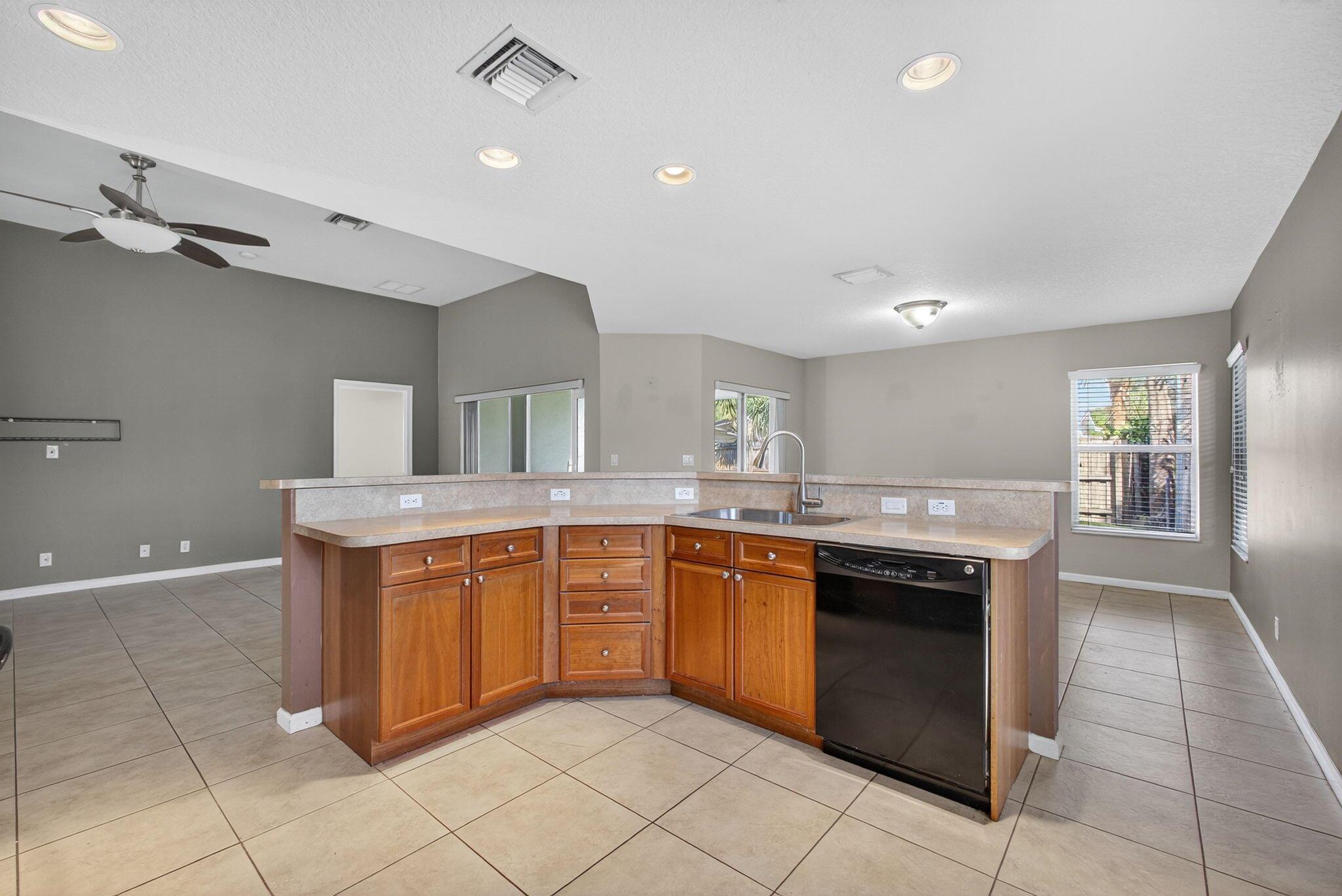 PALM BEACH GARDENS ESTATE - Residential