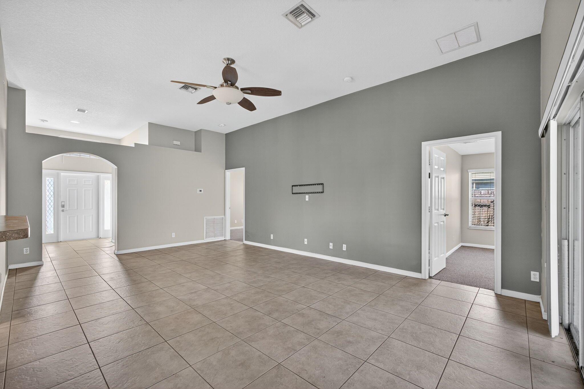 PALM BEACH GARDENS ESTATE - Residential