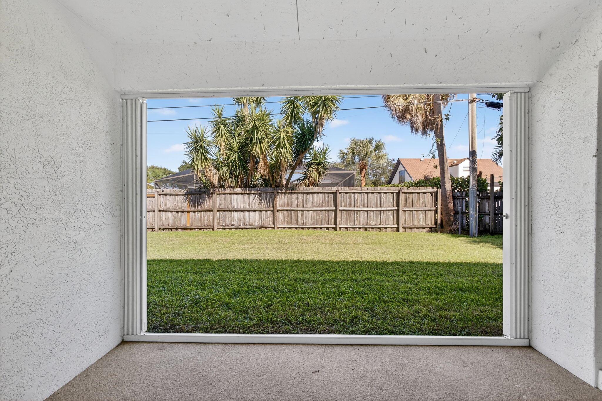 PALM BEACH GARDENS ESTATE - Residential