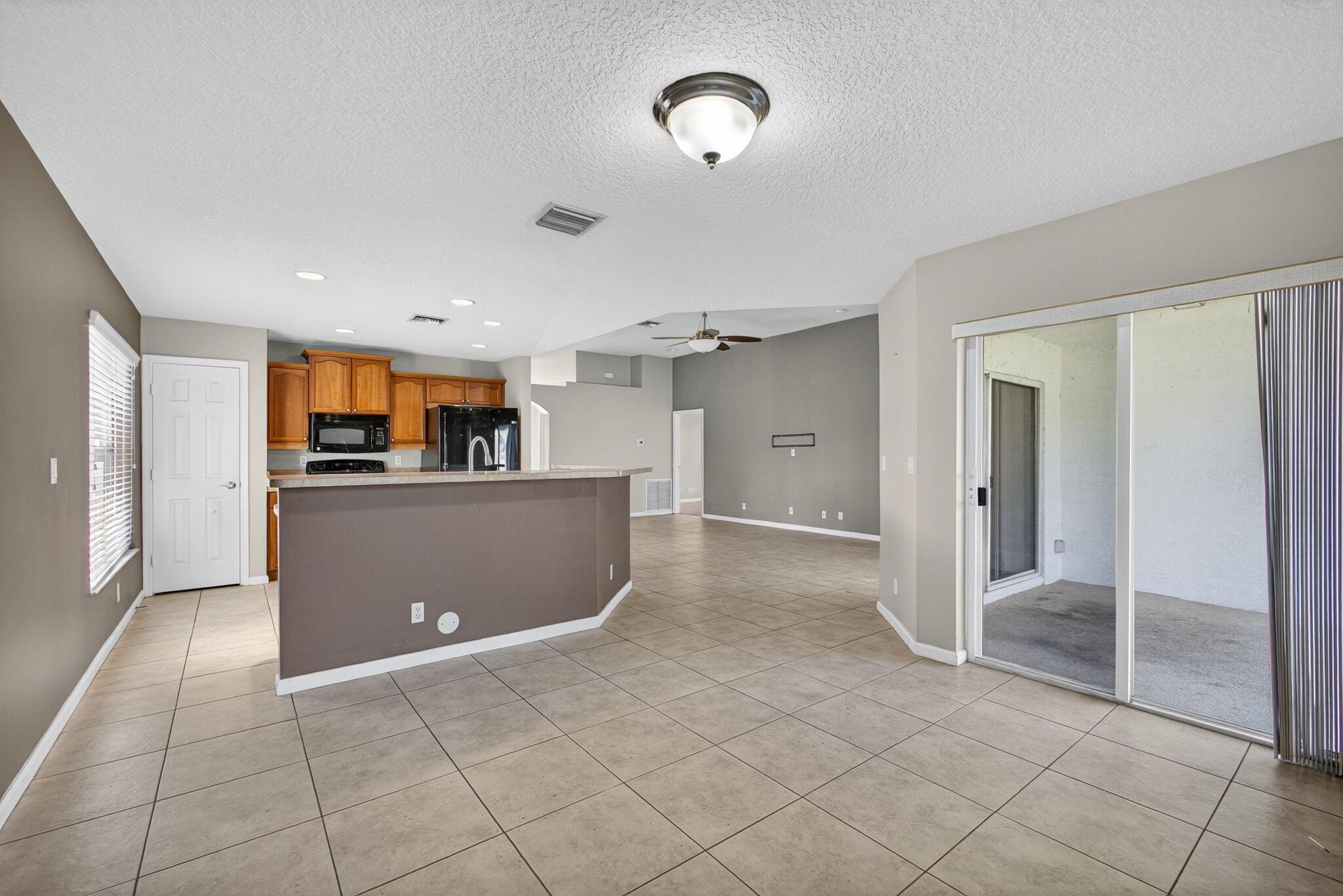 PALM BEACH GARDENS ESTATE - Residential