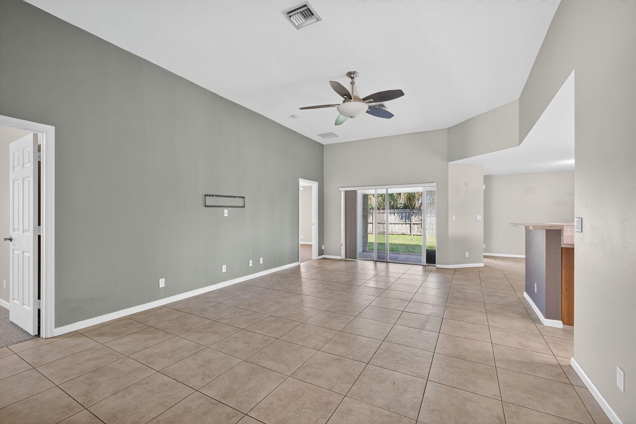 PALM BEACH GARDENS ESTATE - Residential