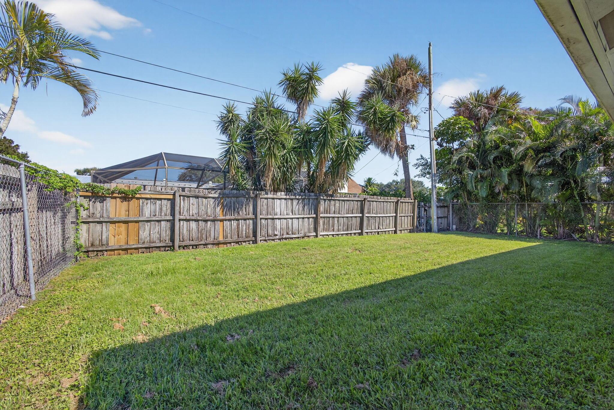 PALM BEACH GARDENS ESTATE - Residential