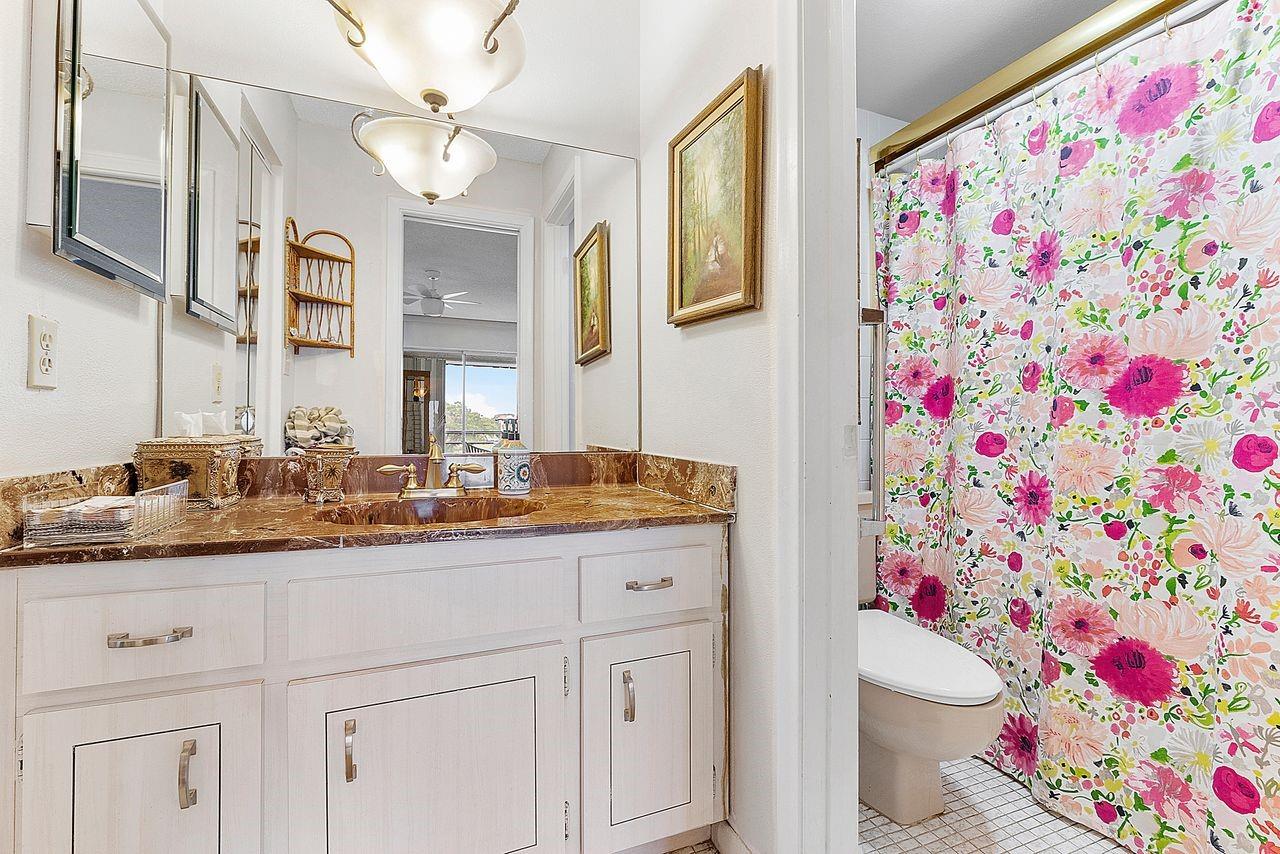 Las Vistas - Residential