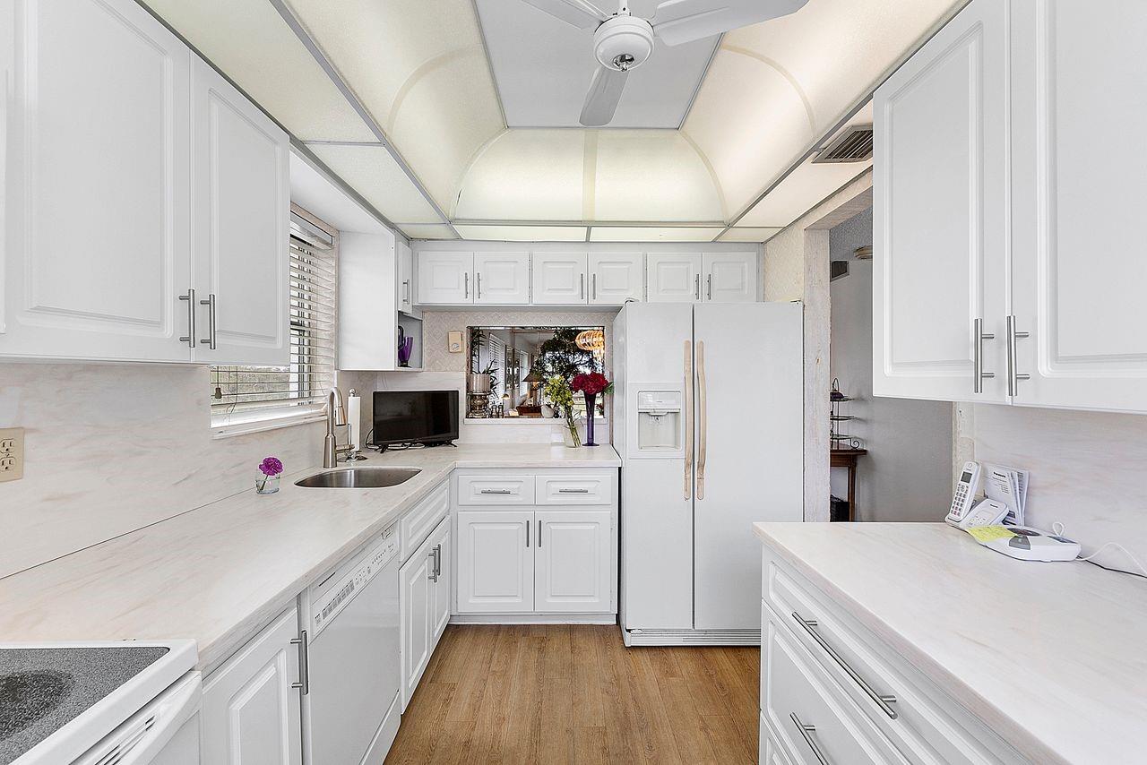 Las Vistas - Residential