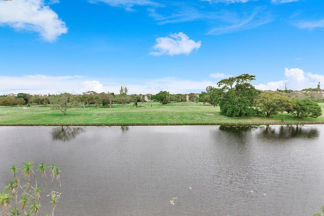 Las Vistas - Residential