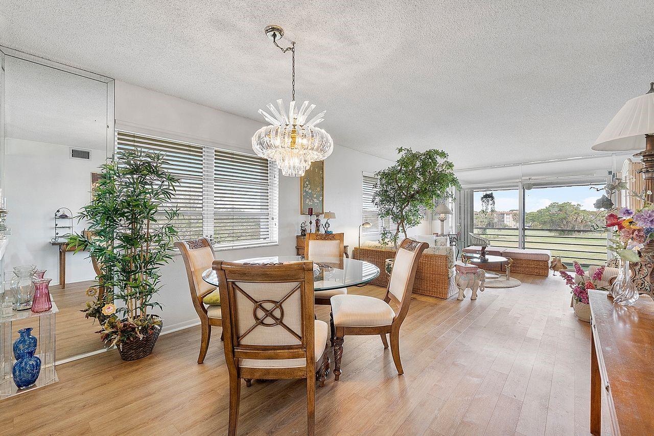 Las Vistas - Residential