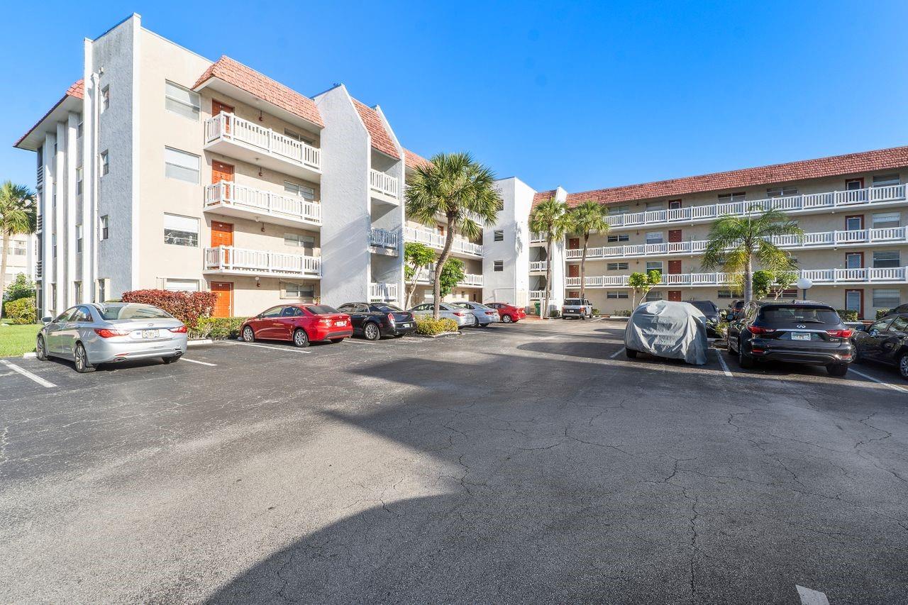 Las Vistas - Residential