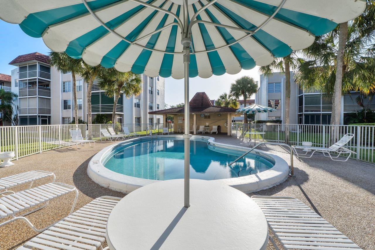 Las Vistas - Residential