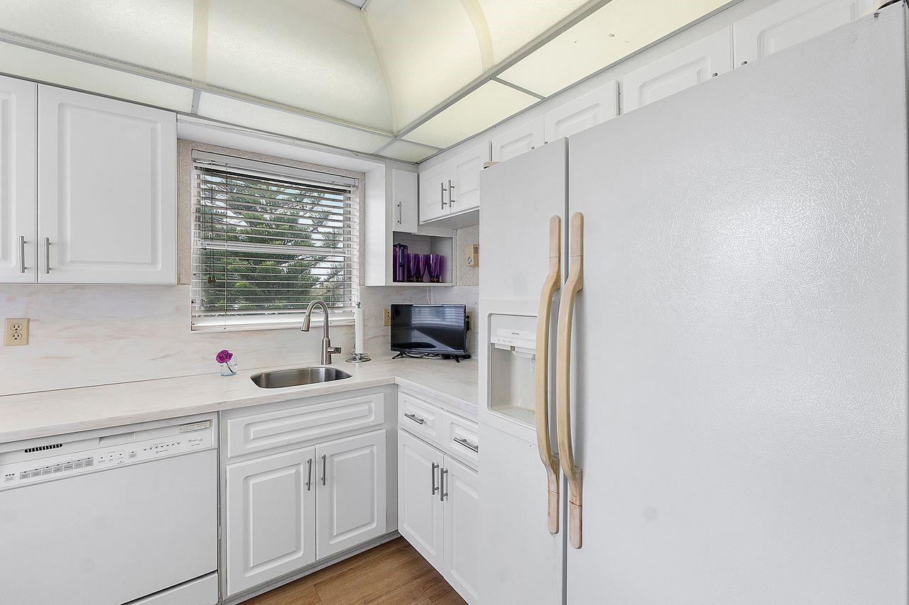 Las Vistas - Residential