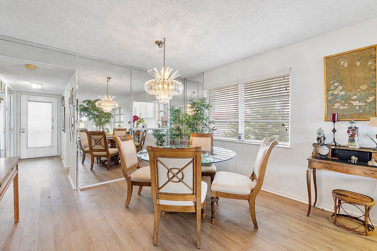 Las Vistas - Residential