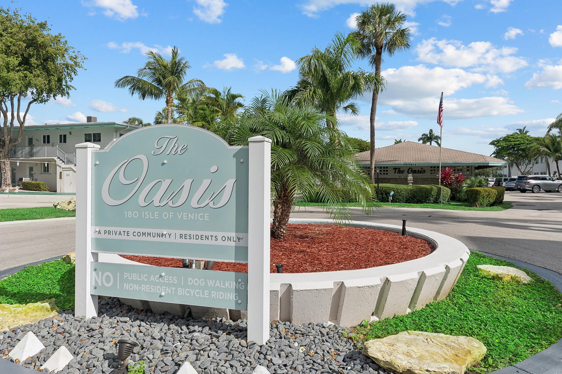 OASIS-NURMI ISLE CO-OP - Residential