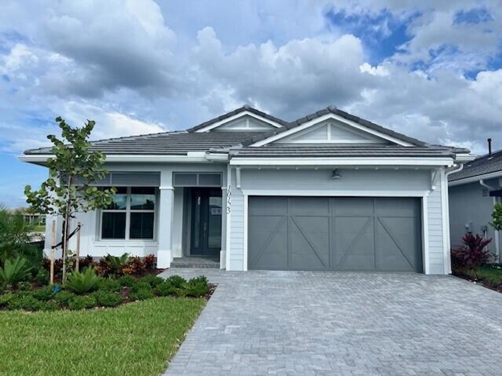 Photo of 10125 Driftwood Way, Palm Beach Gardens, FL 33412 (MLS # R11024846)
