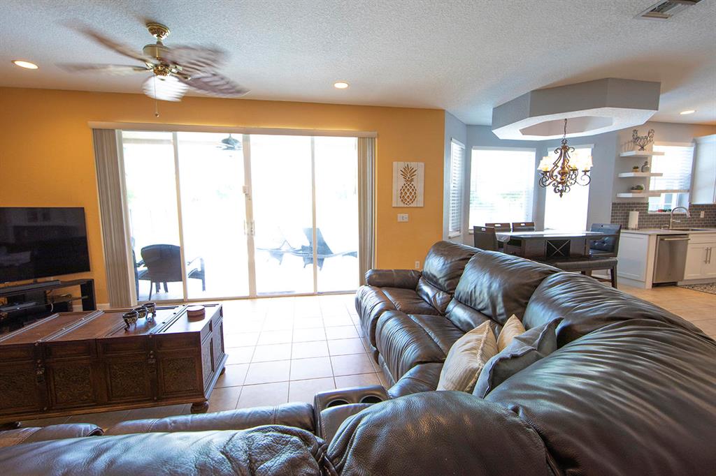 MADISON GREEN 1 - Residential