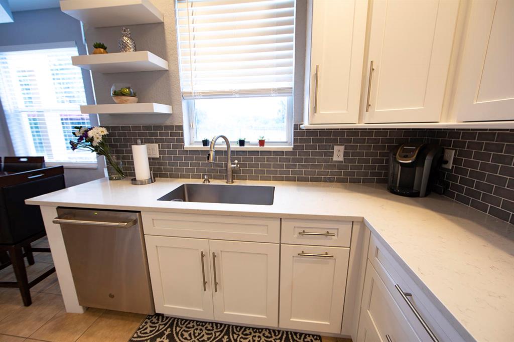 MADISON GREEN 1 - Residential