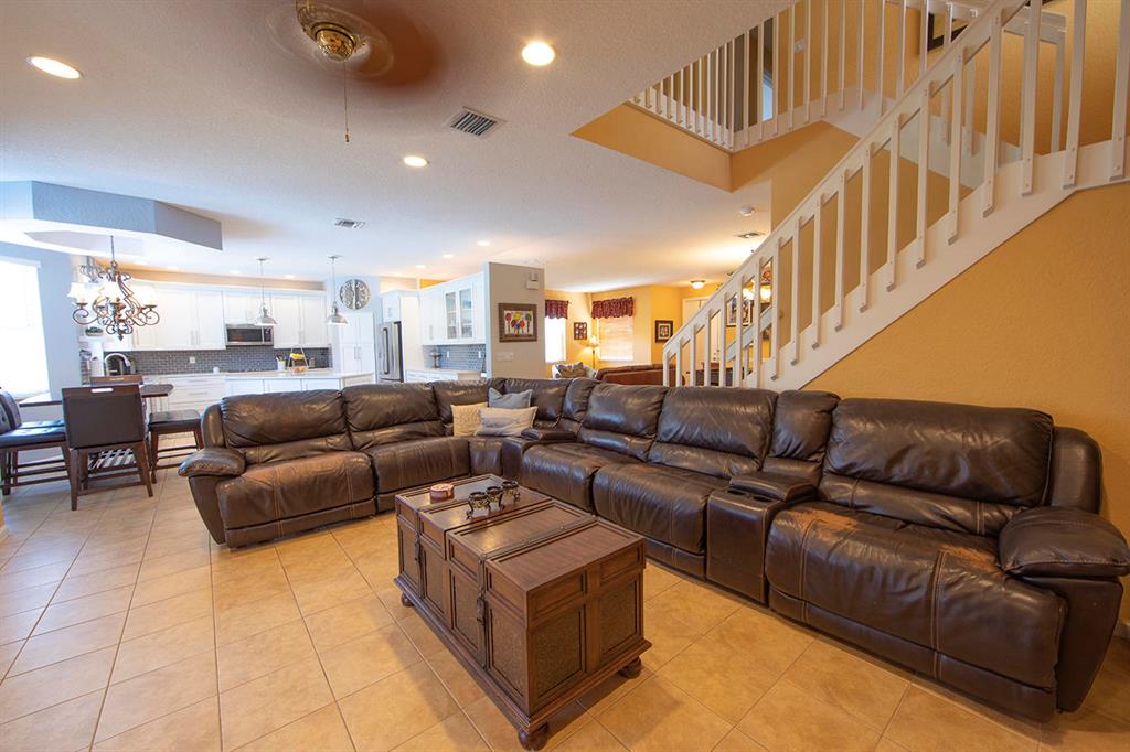 MADISON GREEN 1 - Residential