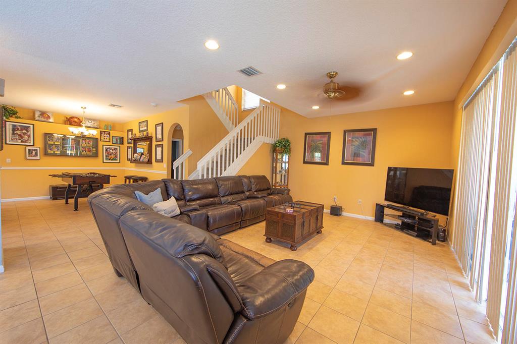 MADISON GREEN 1 - Residential