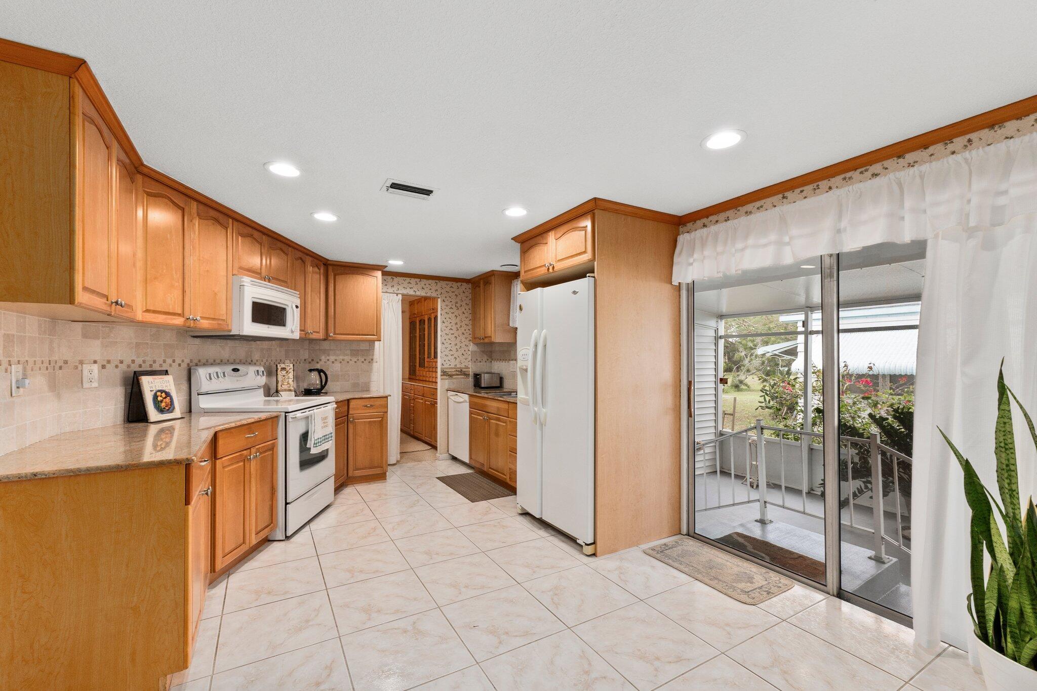 Spanish Lakes Riverfront - Residential