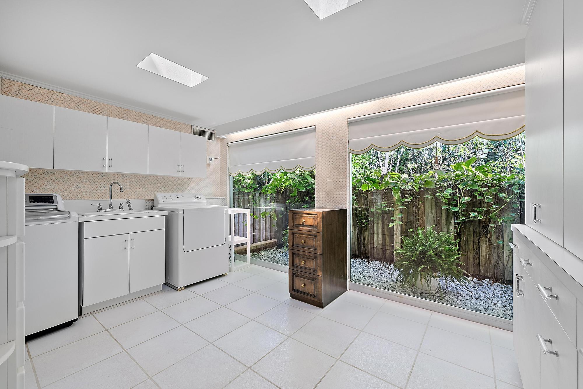 MANANA ESTATES 3 - Residential