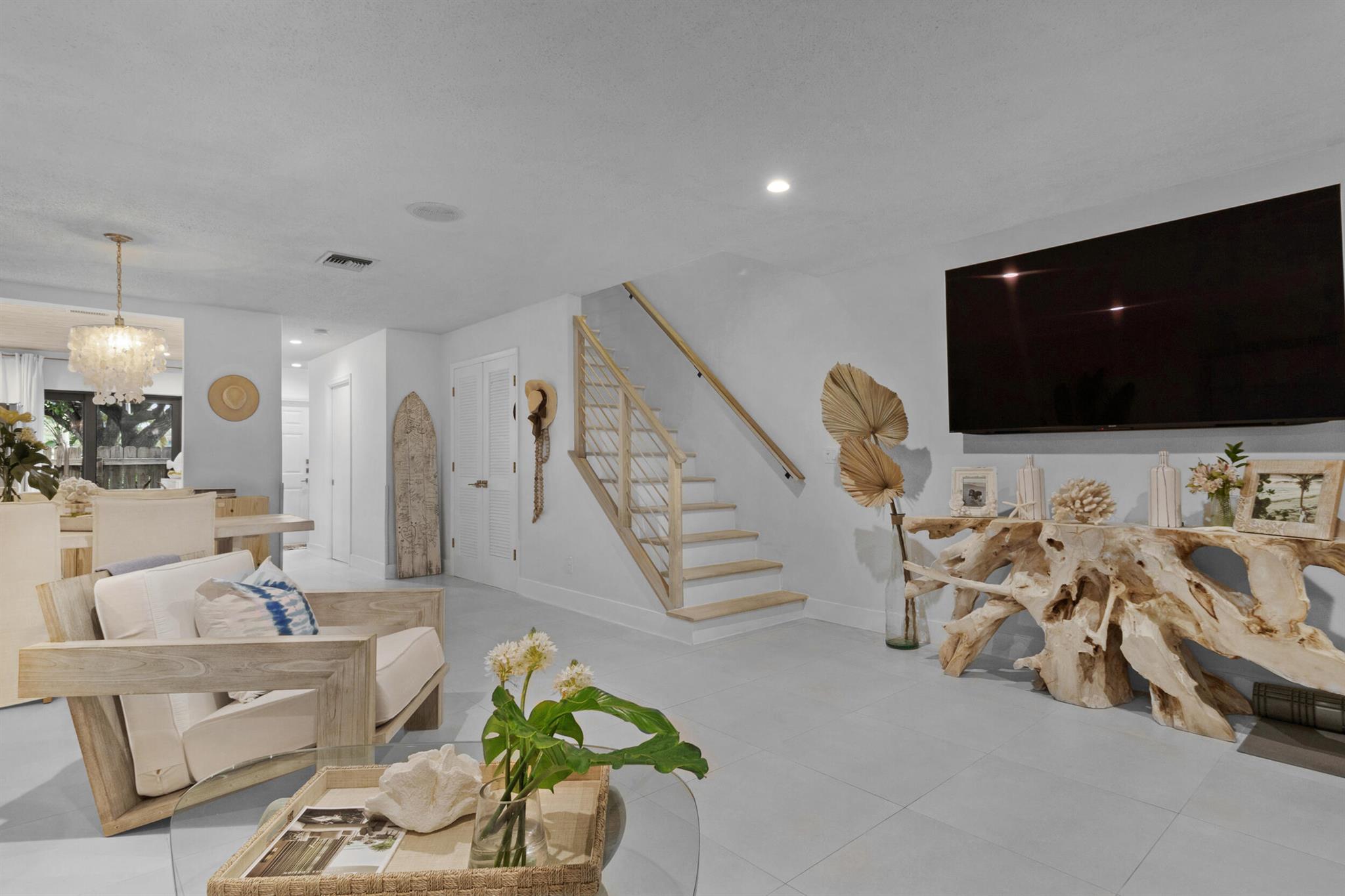 TOWNHOMES OF LIGHTHOUSE P - Residential