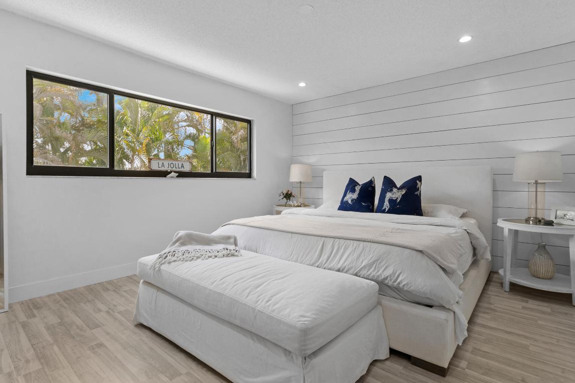 TOWNHOMES OF LIGHTHOUSE POINT - Residential