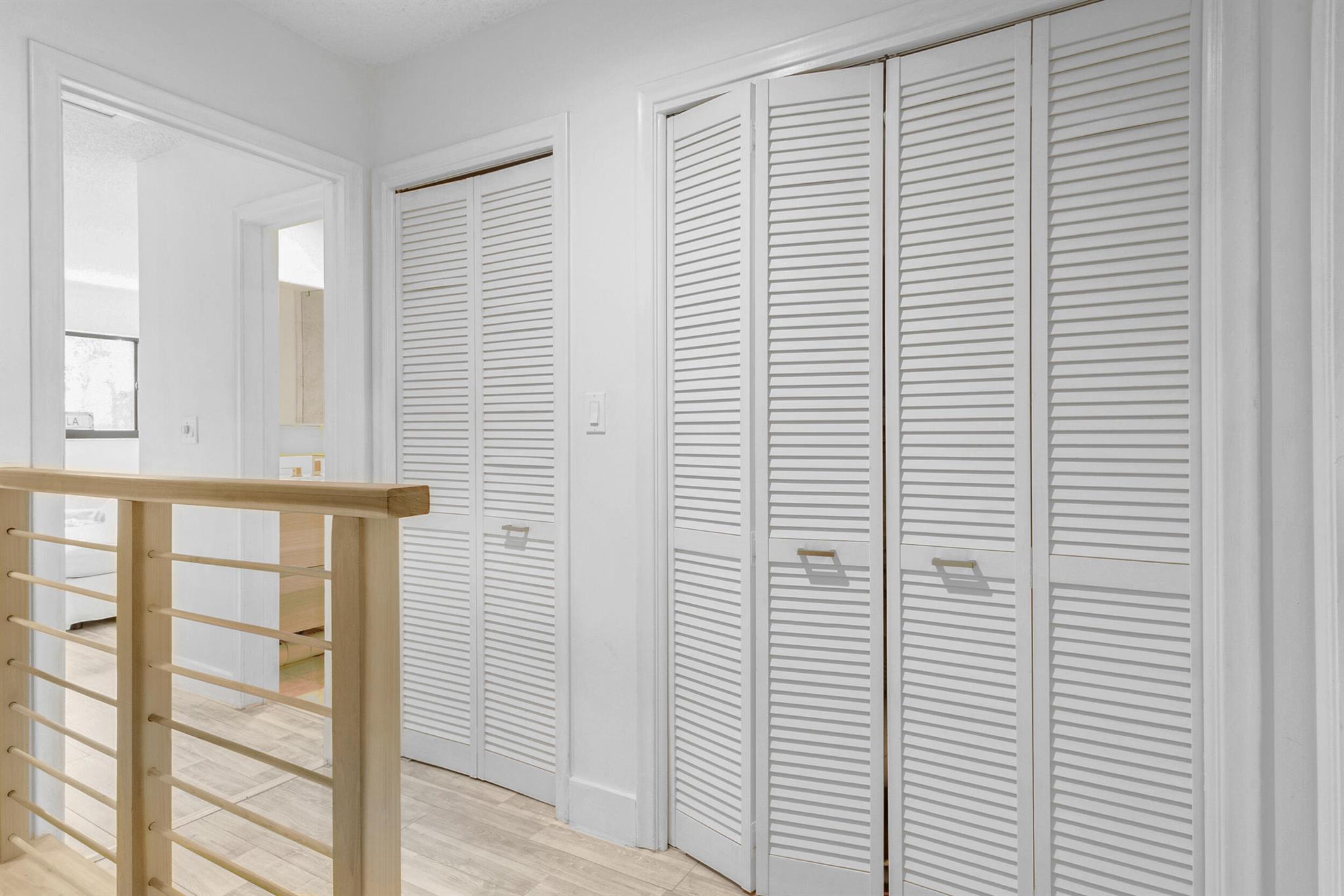 TOWNHOMES OF LIGHTHOUSE P - Residential