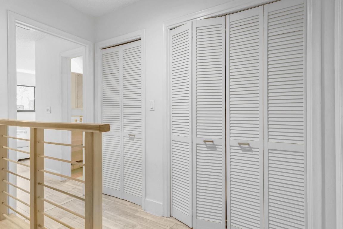 TOWNHOMES OF LIGHTHOUSE POINT - Residential