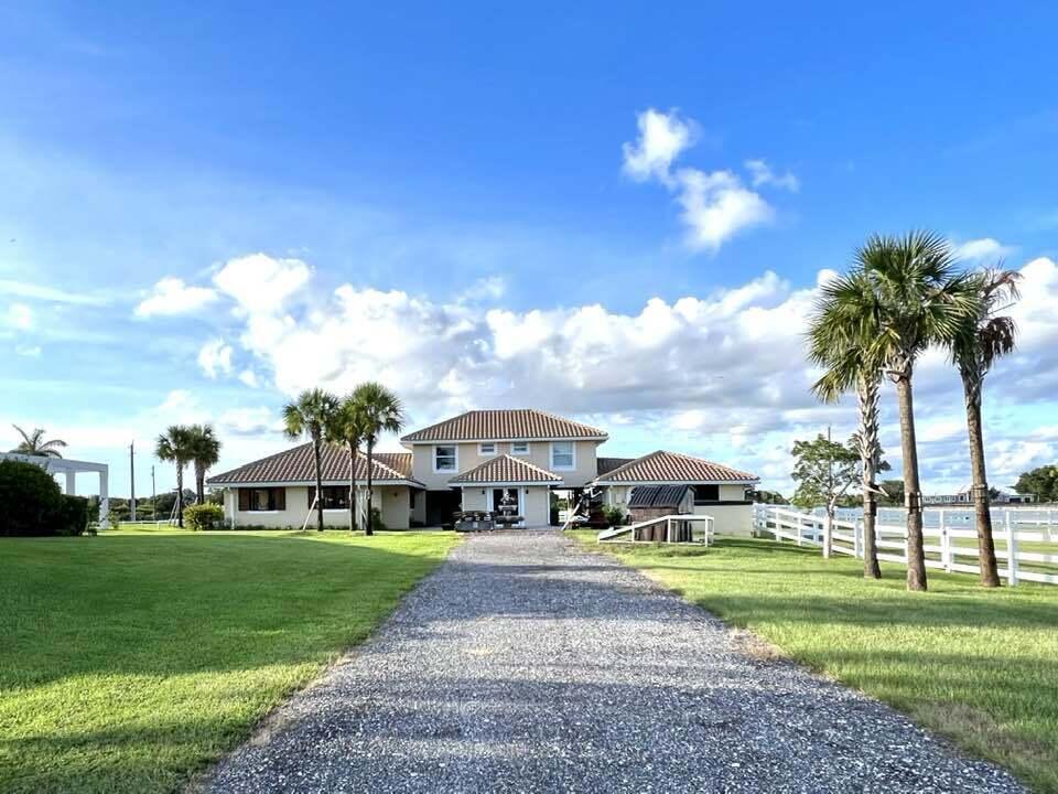 PALM BEACH POINT - Residential