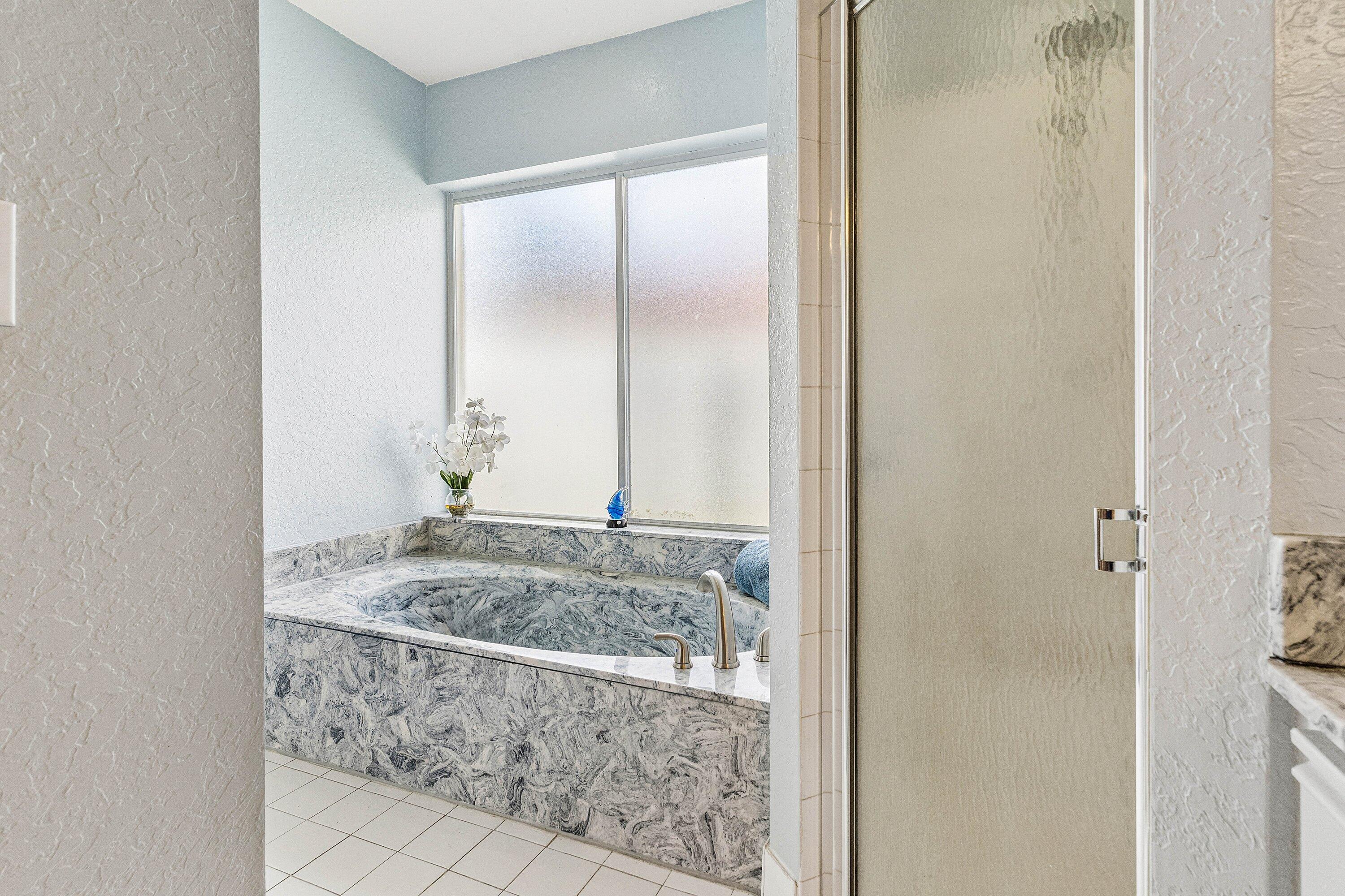 WINSTON TRAILS PAR 5 - Residential