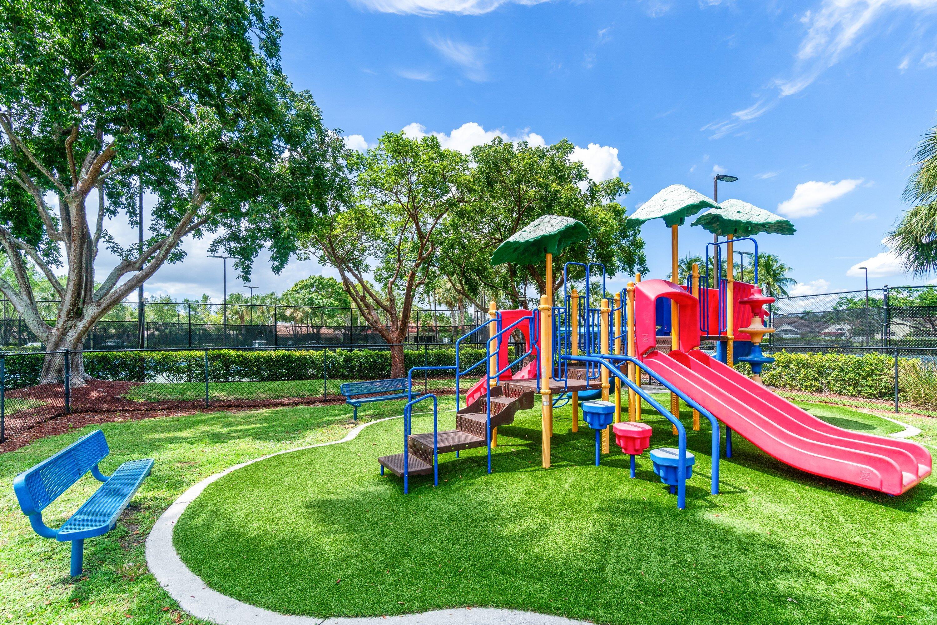 WINSTON TRAILS PAR 5 - Residential