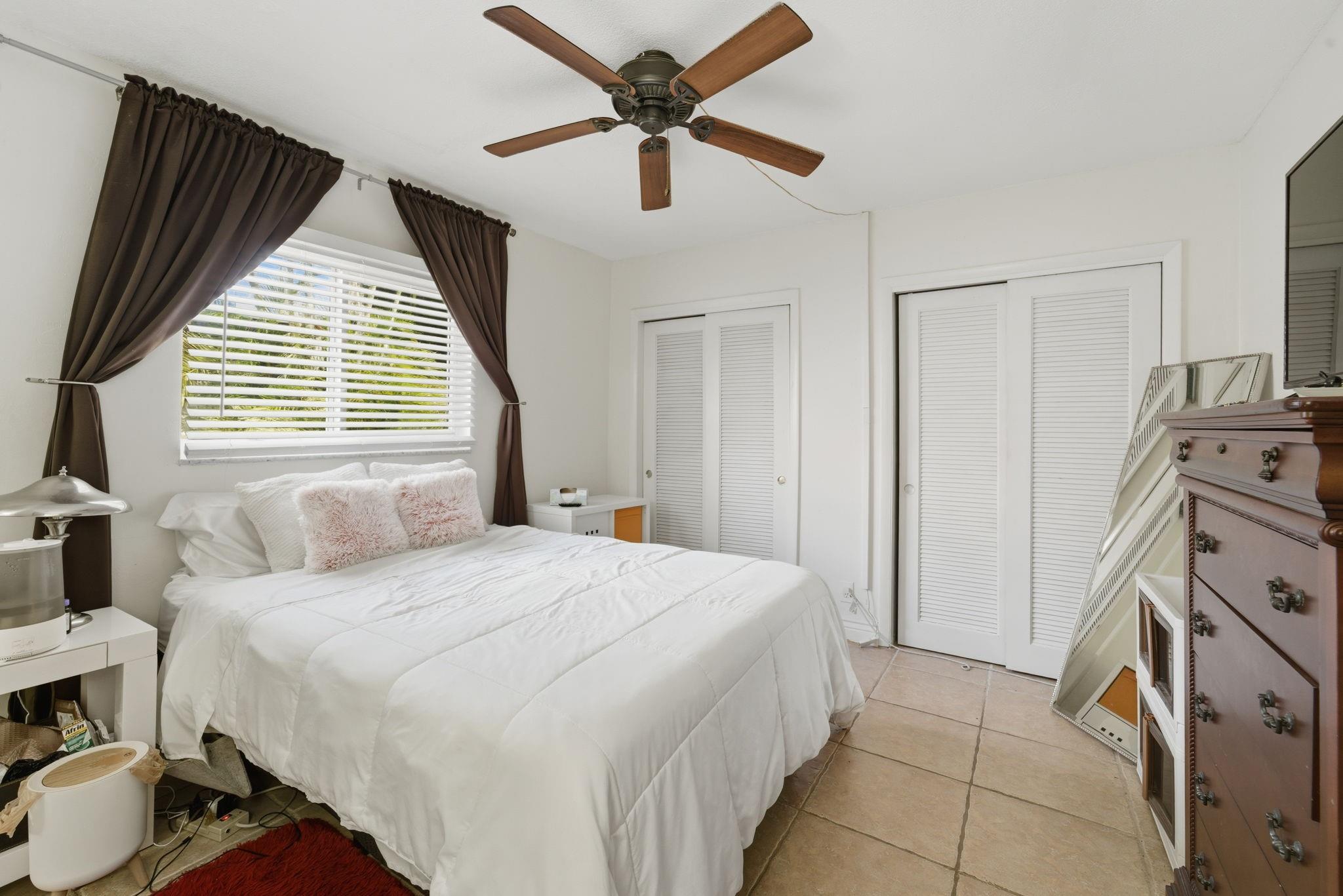 TAMARAC HILLS 3RD SEC - Residential