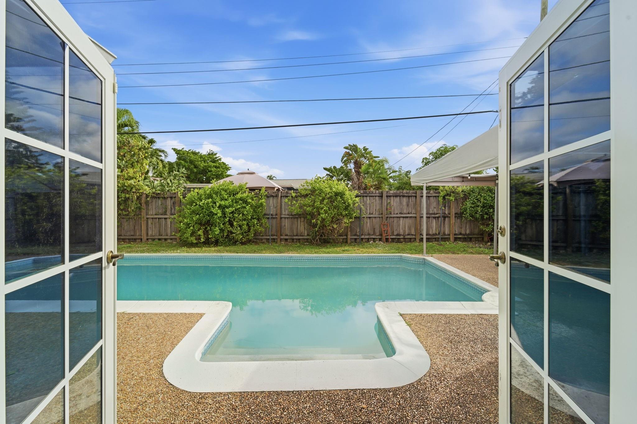 TAMARAC HILLS 3RD SEC - Residential