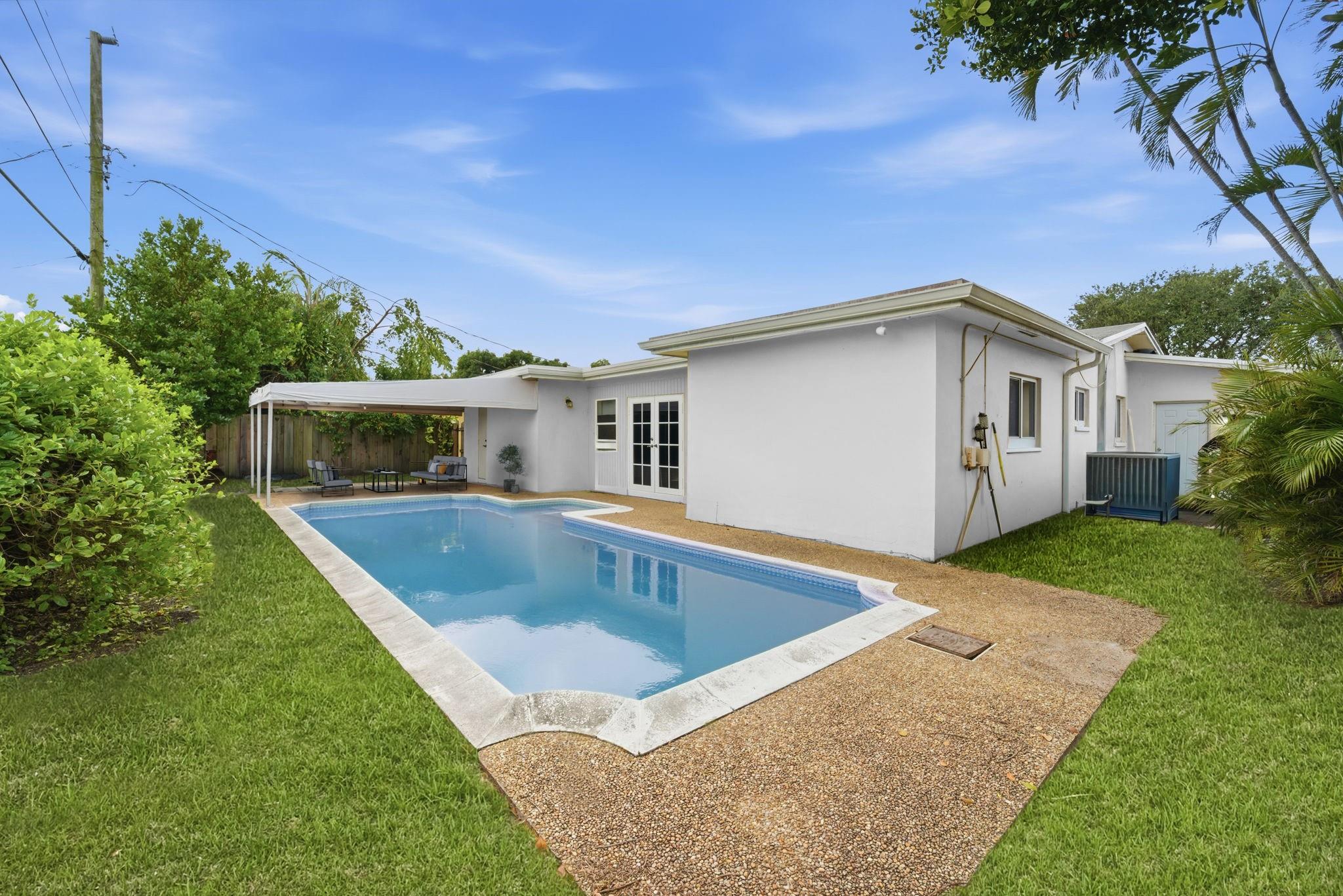 TAMARAC HILLS 3RD SEC - Residential