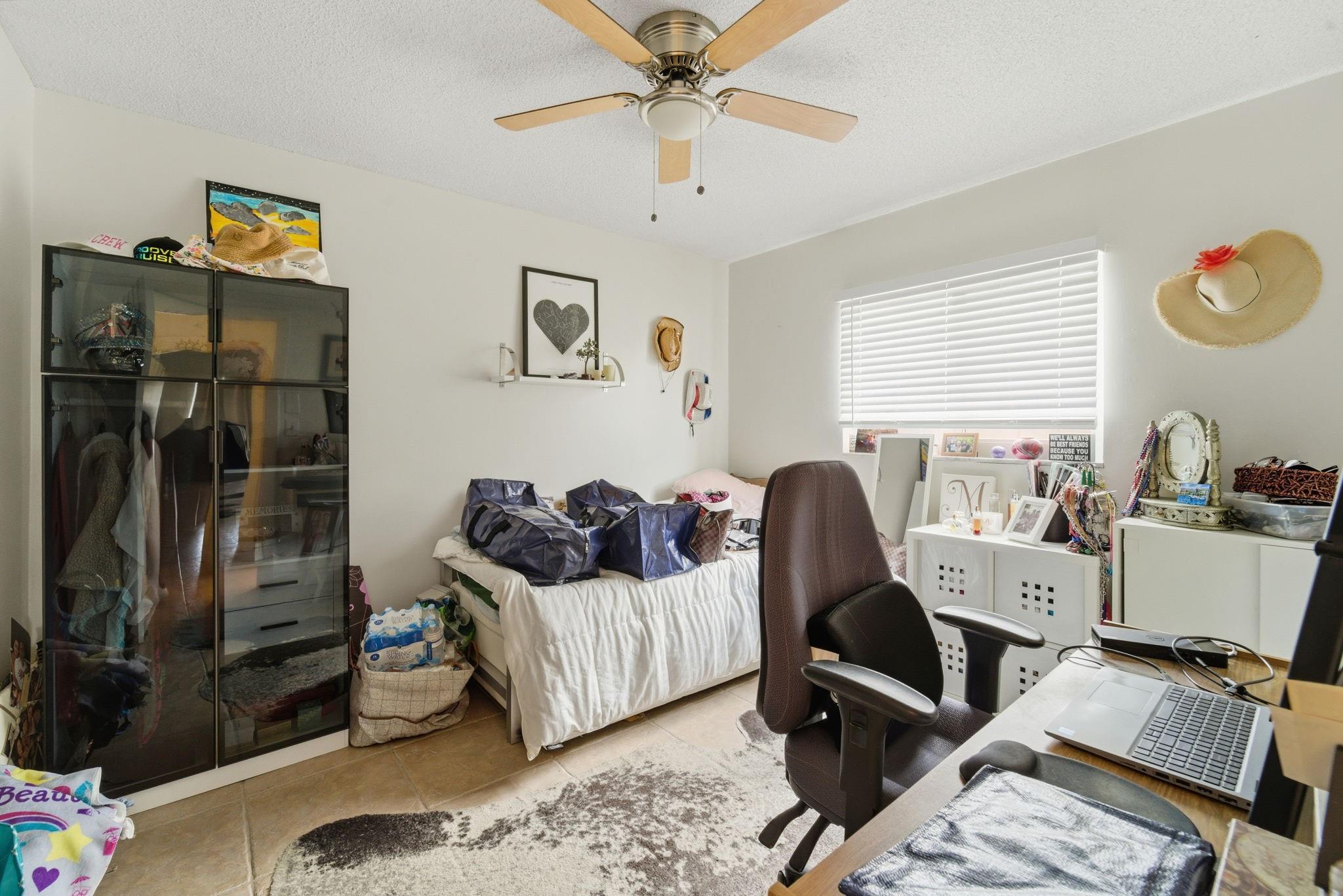 TAMARAC HILLS 3RD SEC - Residential