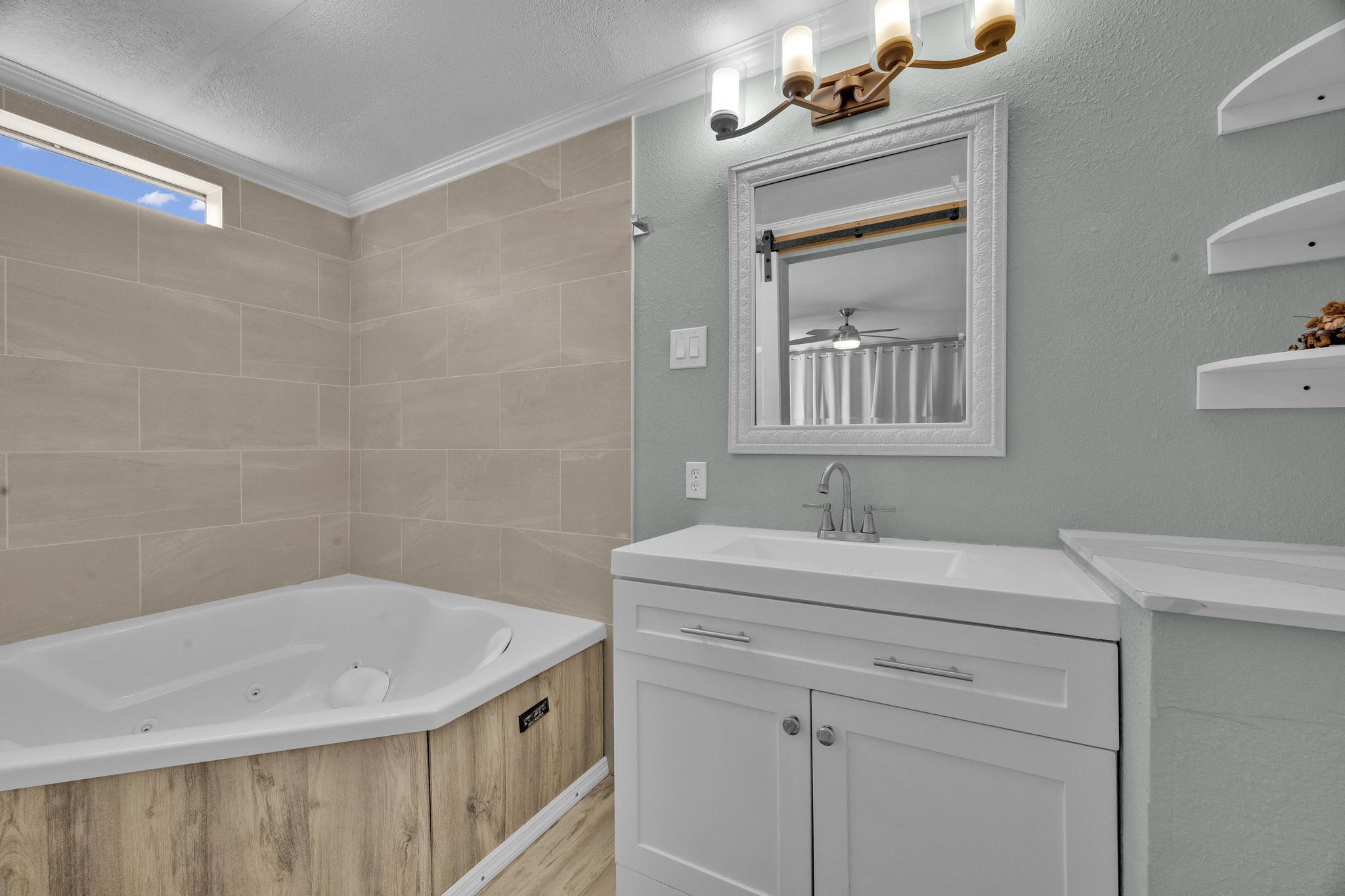 Spanish Lakes Riverfront - Residential