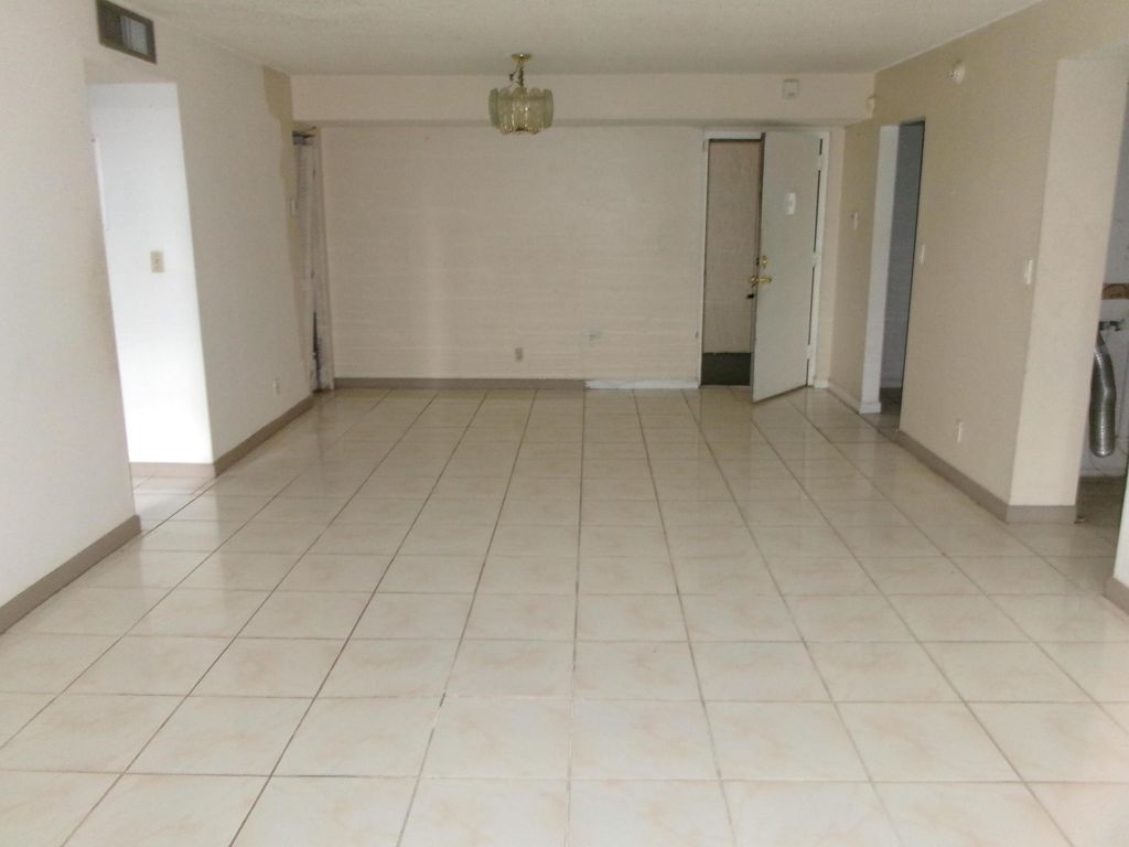 Photo of 6190 Woodlands Blvd #309, Tamarac, FL 33319 (MLS # B26000695)