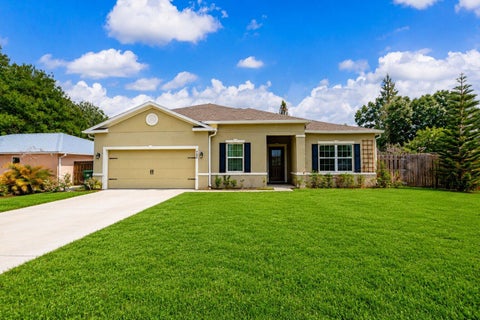 Photo of 956 Claire Avenue, Sebastian, FL 32958 (MLS # B26036765)