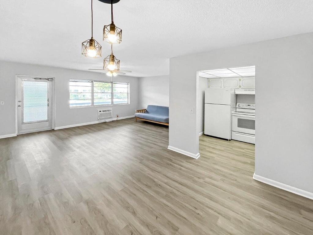 NORTHAMPTON CONDOS - Residential Lease