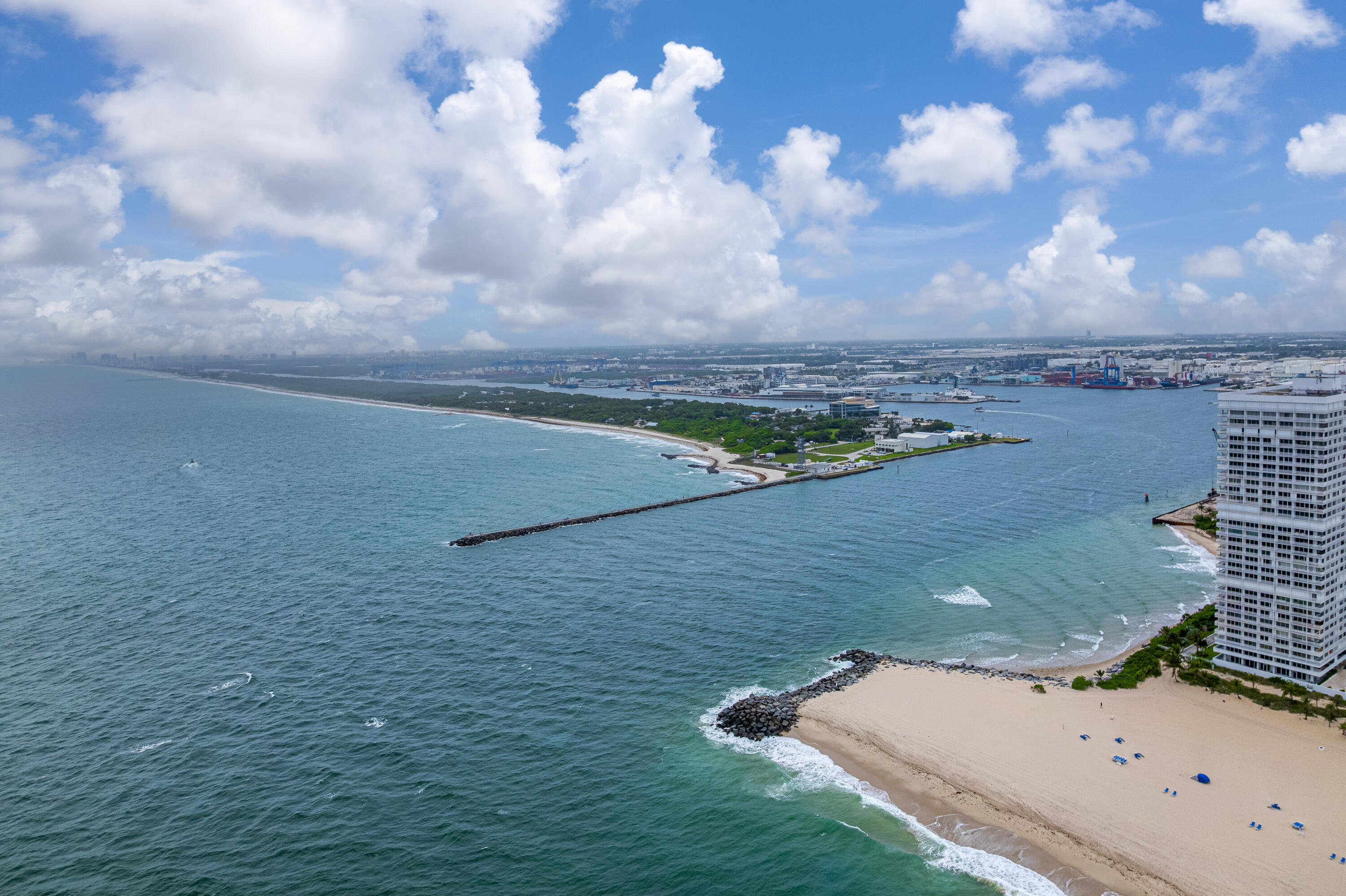 Atlantic Towers - Residential