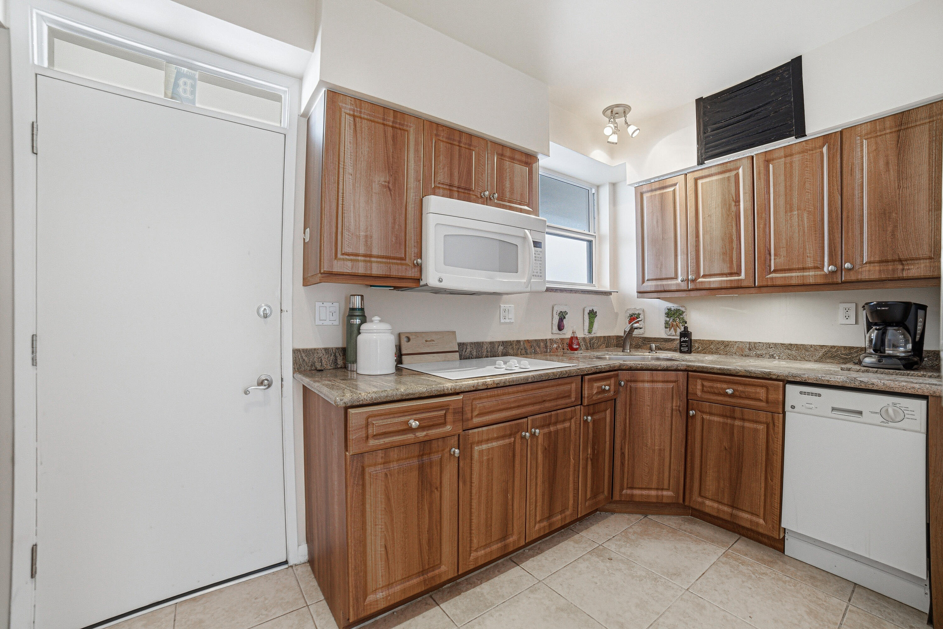 Atlantic Towers - Residential