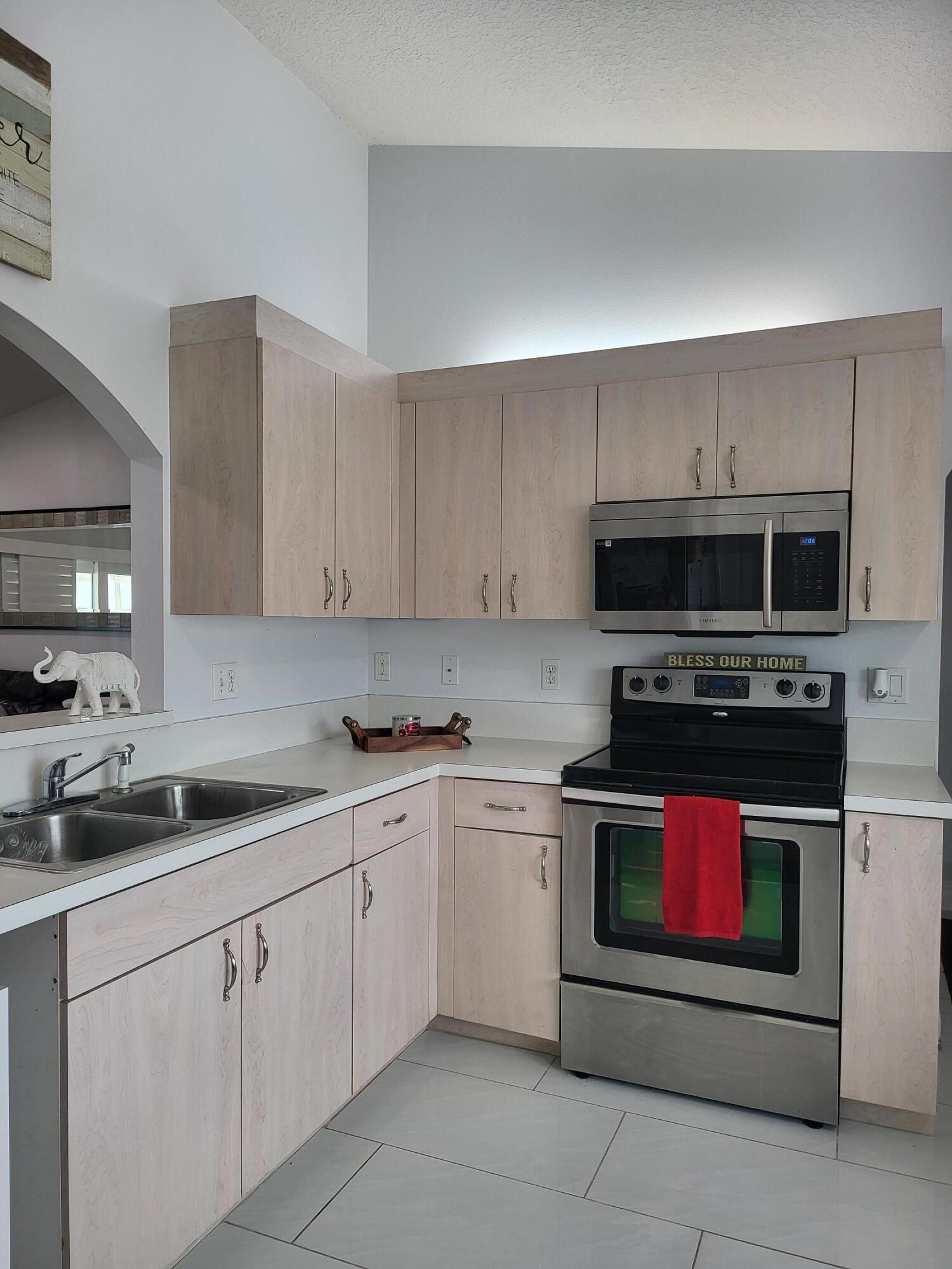 PORT ST LUCIE SECTION 18 - Residential