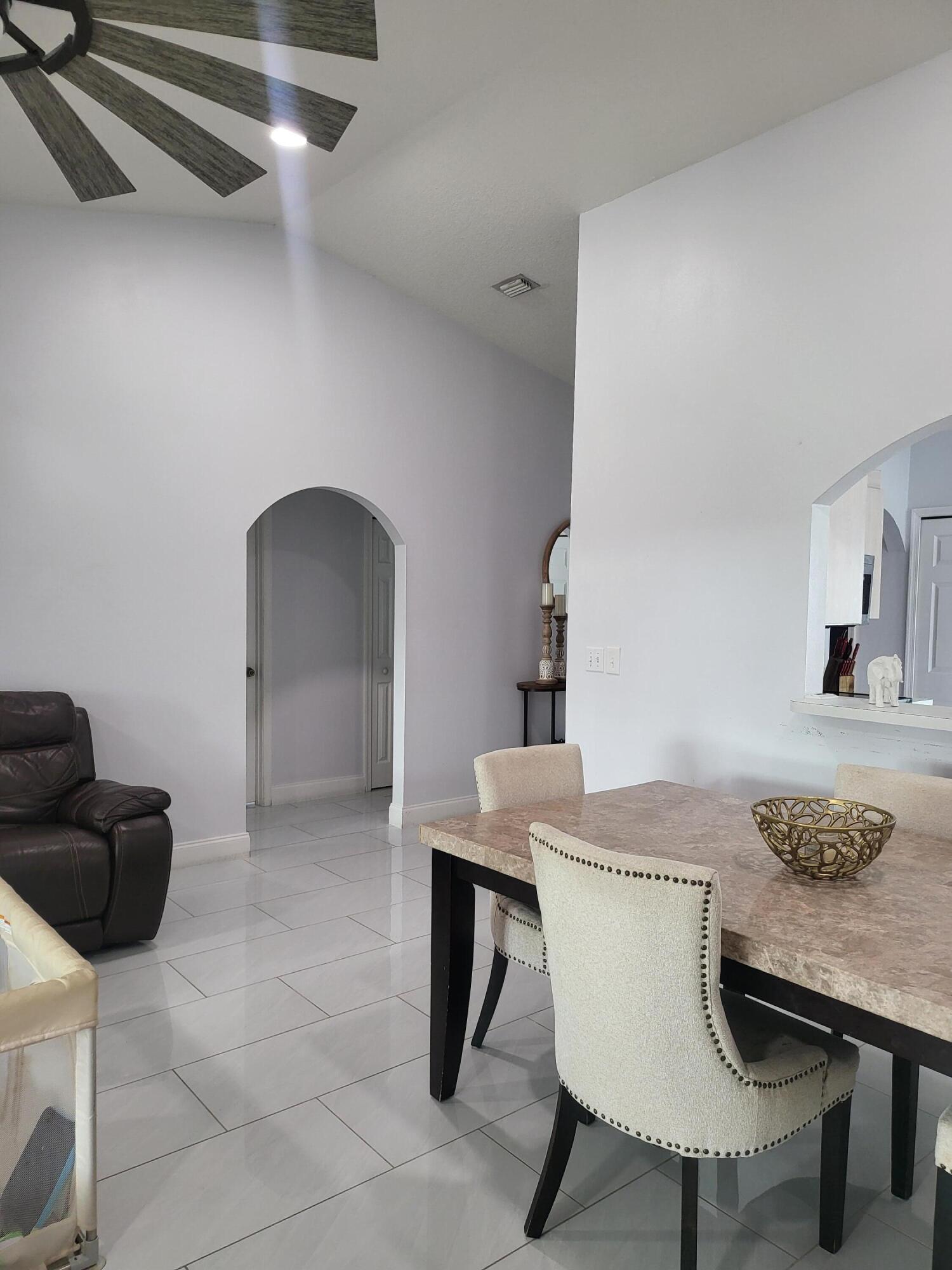 PORT ST LUCIE SECTION 18 - Residential