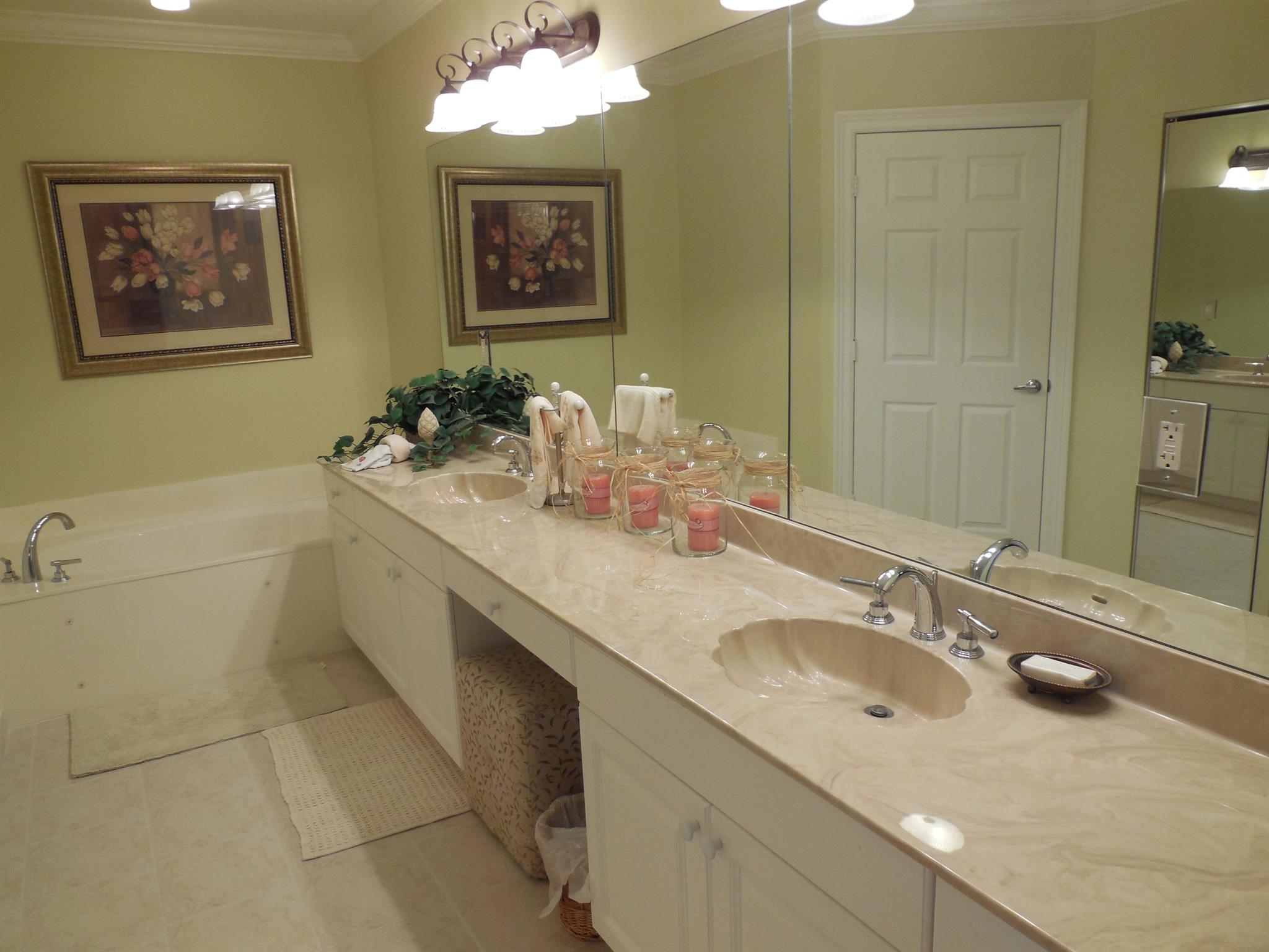 JUNO OCEAN KEY CONDO - Residential Lease