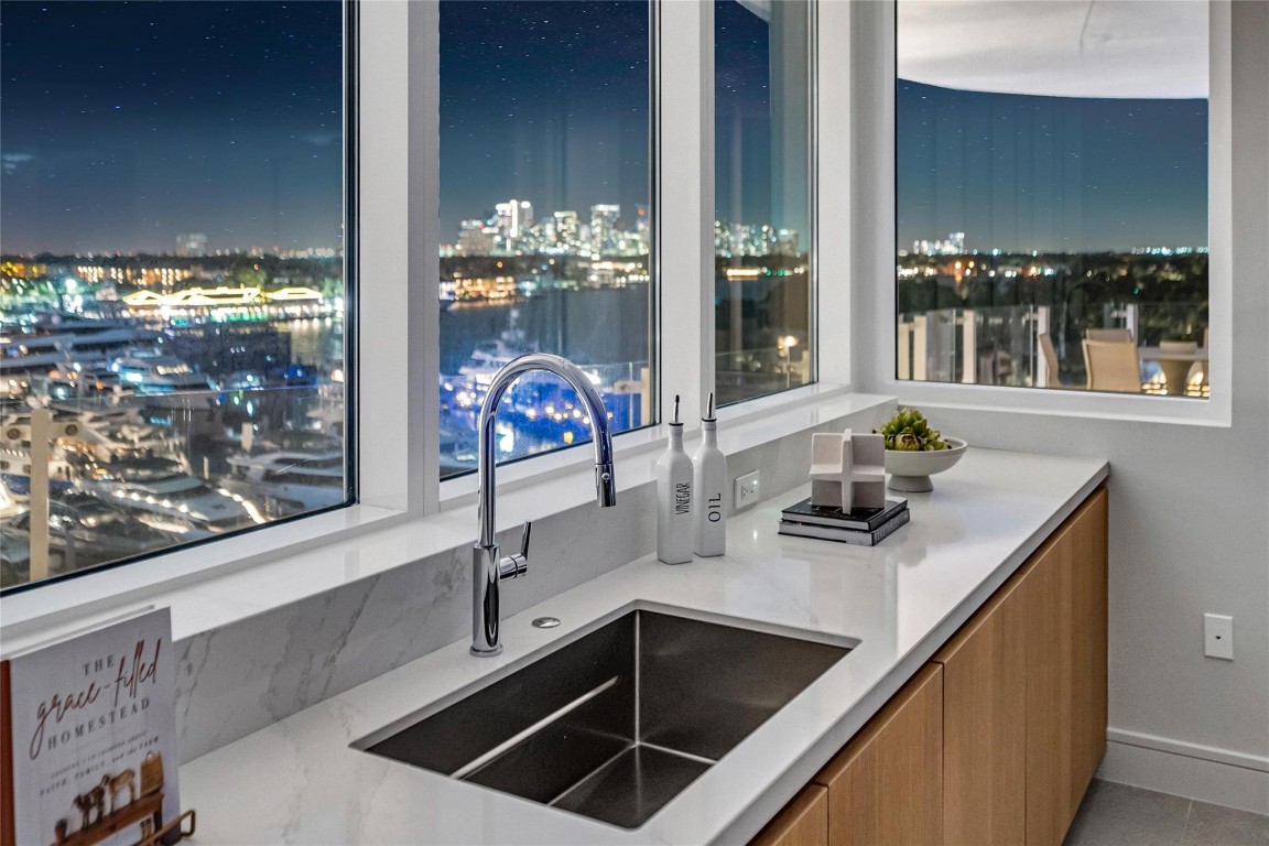 Pier sixty six - Residential