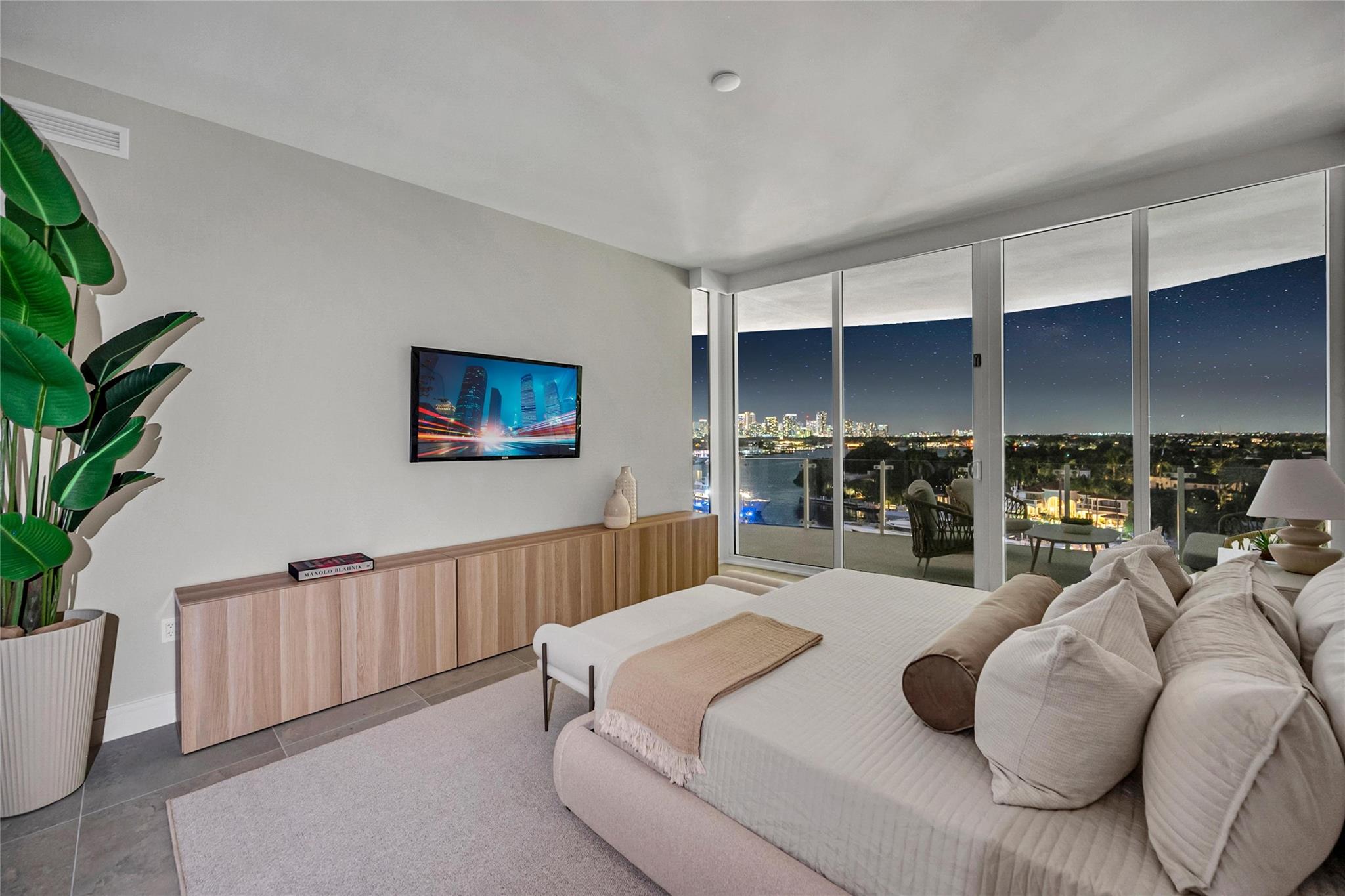 Pier sixty six - Residential