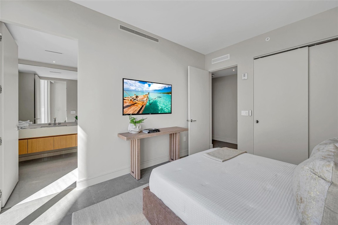 Pier sixty six - Residential