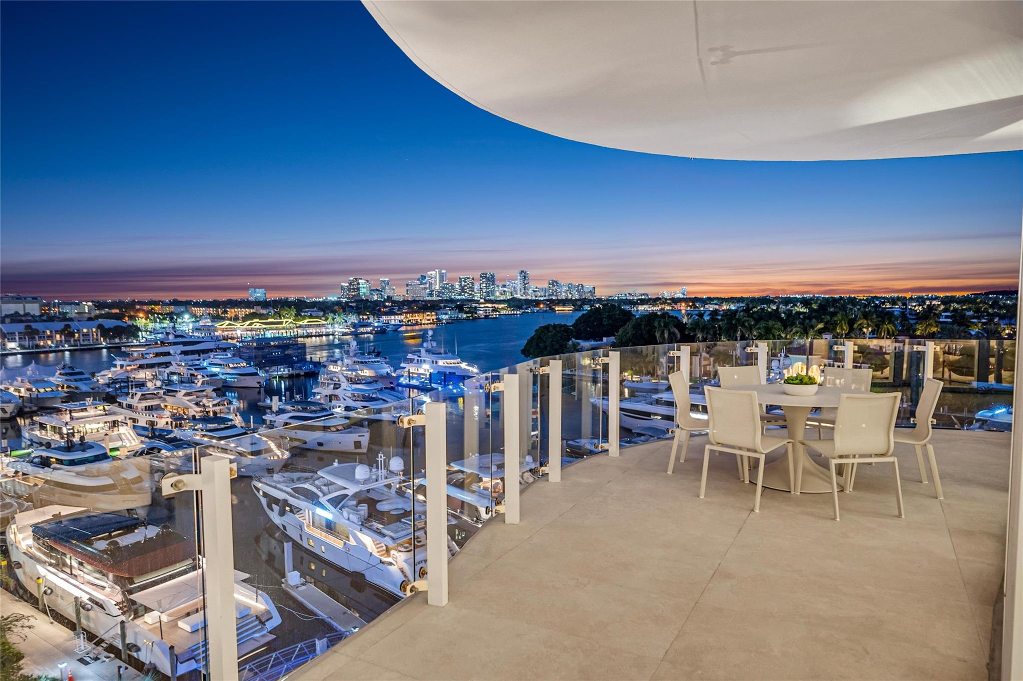 Pier sixty six - Residential