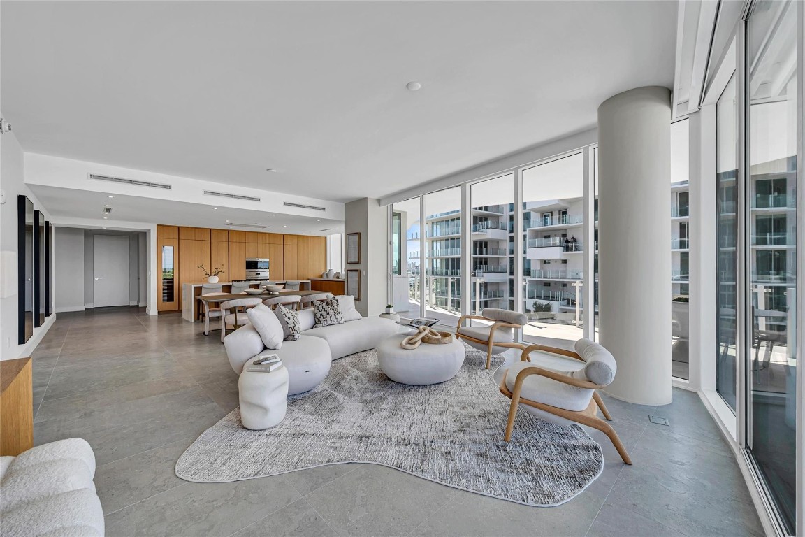 Pier sixty six - Residential