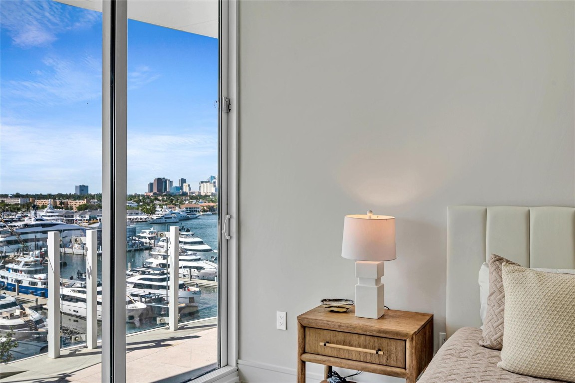 Pier sixty six - Residential